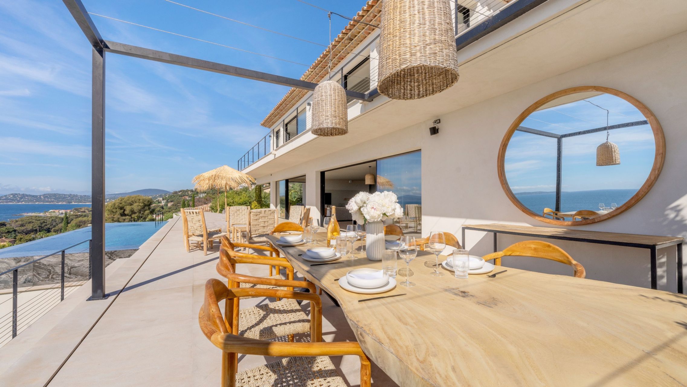 villa 9 Pièces en vente sur LES ISSAMBRES (83380)
