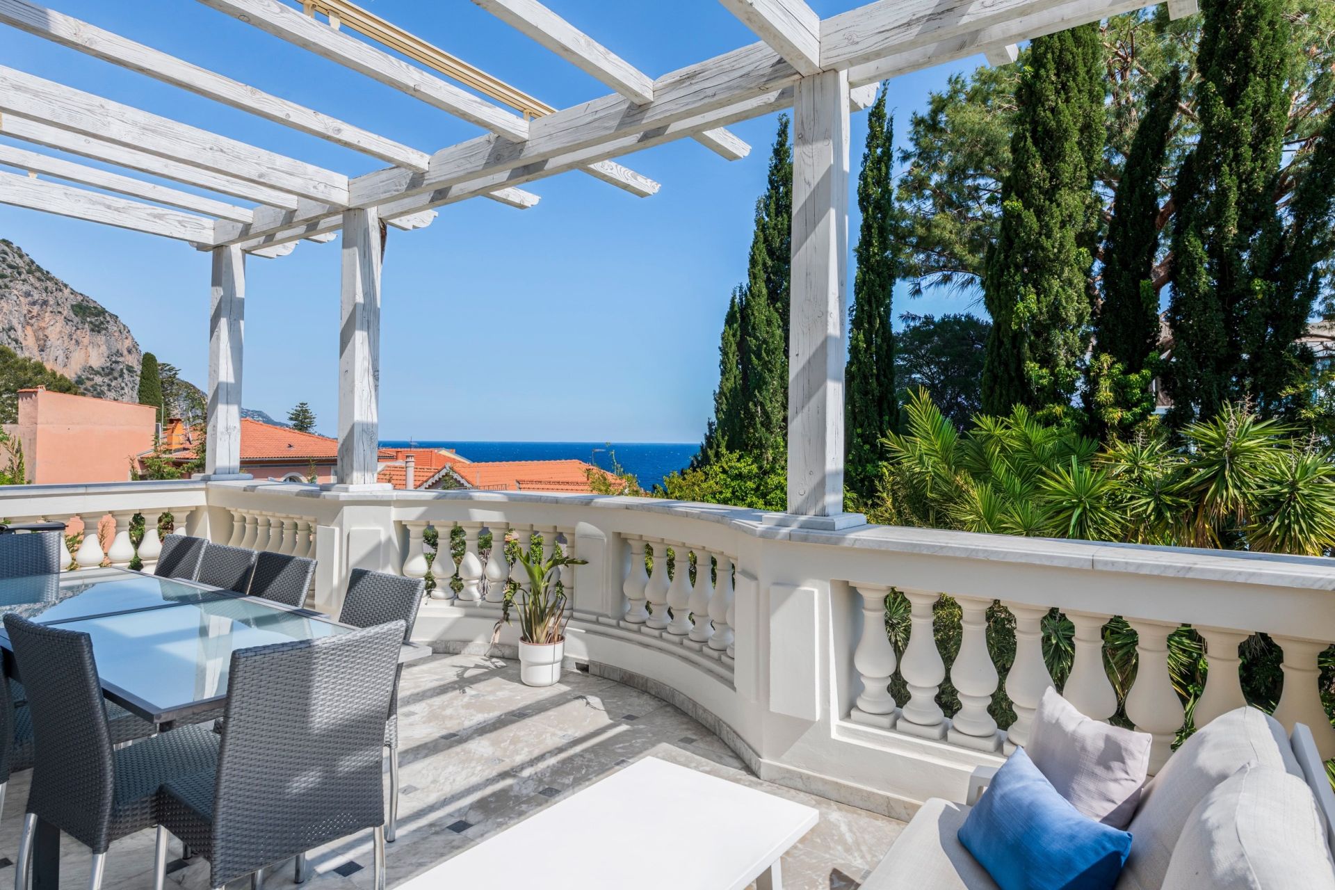 maison bourgeoise 8 Pièces en vente sur BEAULIEU SUR MER (06310)