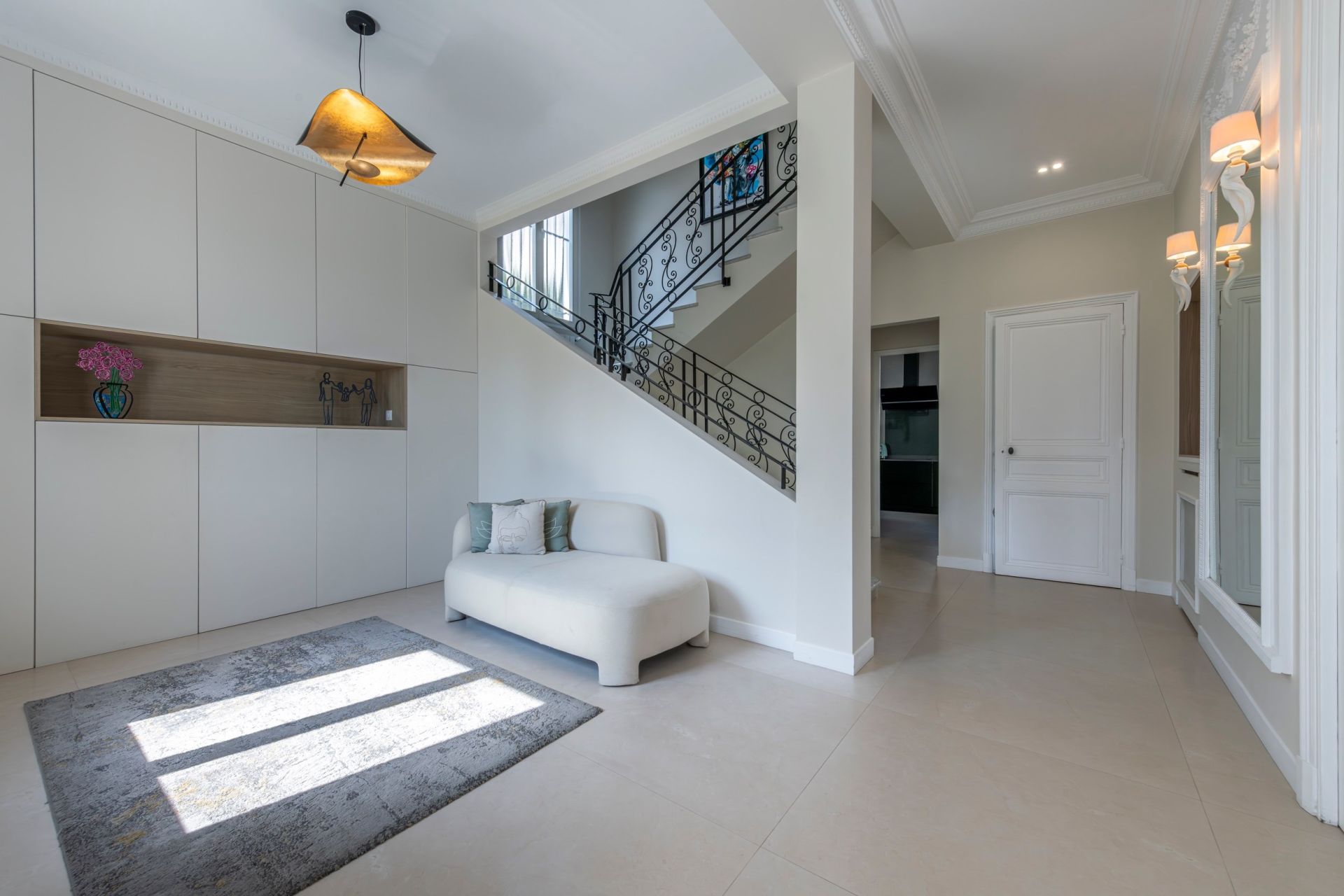 mansion 8 Rooms for sale on BEAULIEU SUR MER (06310)
