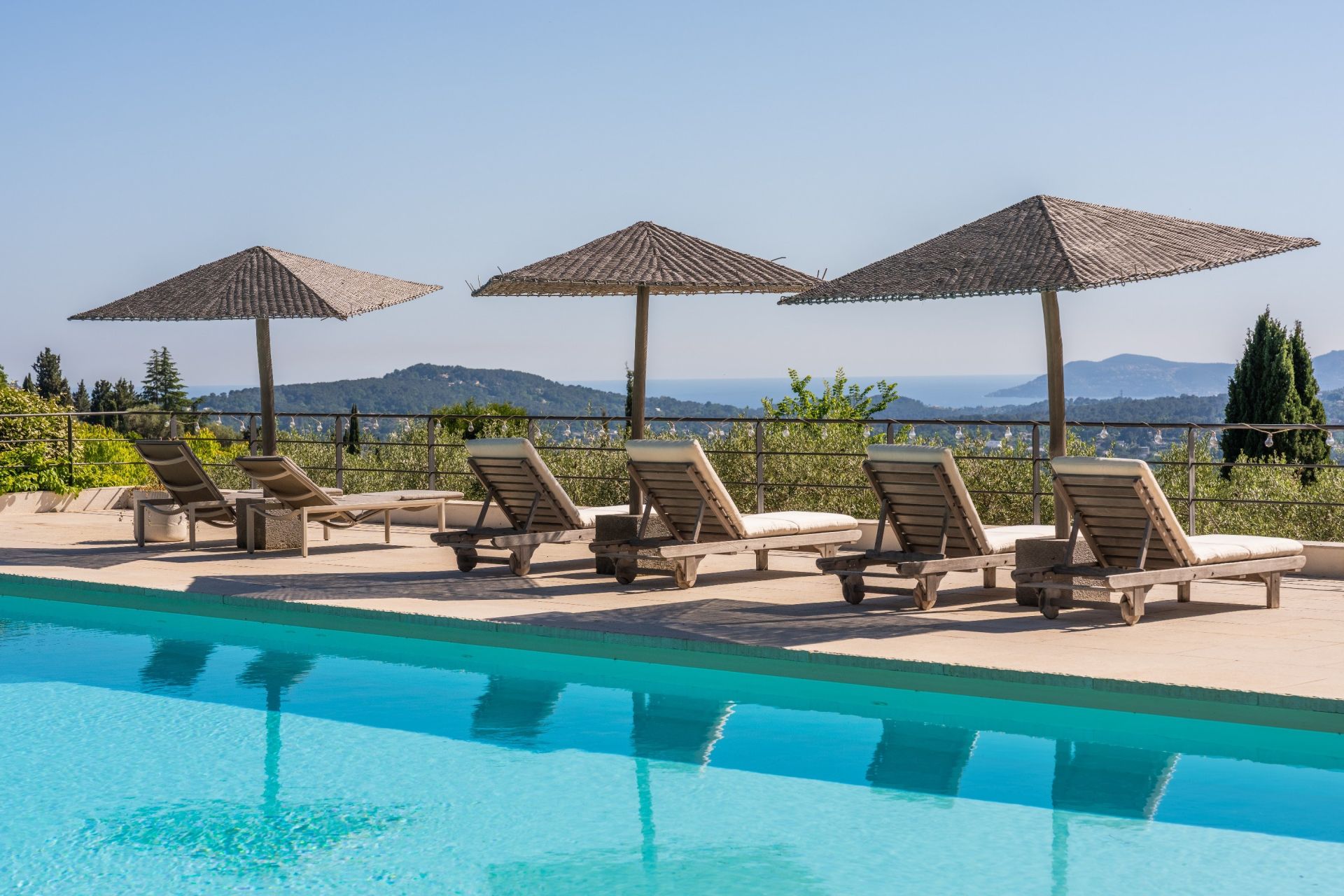 villa 14 Pièces en vente sur PLASCASSIER (06130)