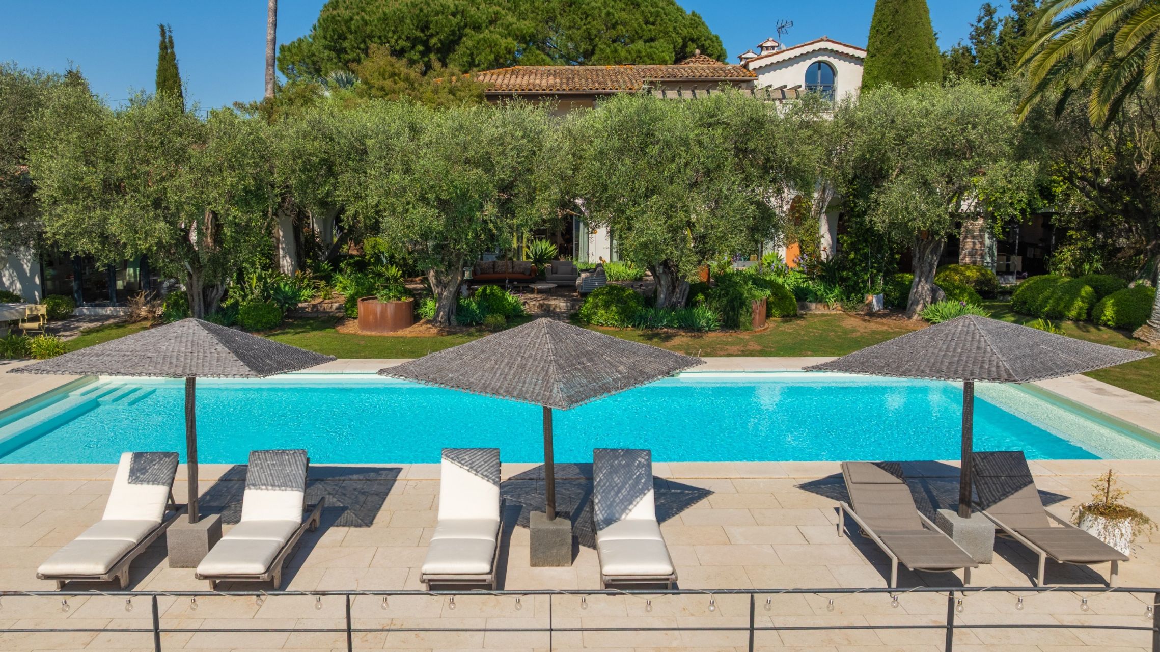 villa 14 Pièces en vente sur PLASCASSIER (06130)