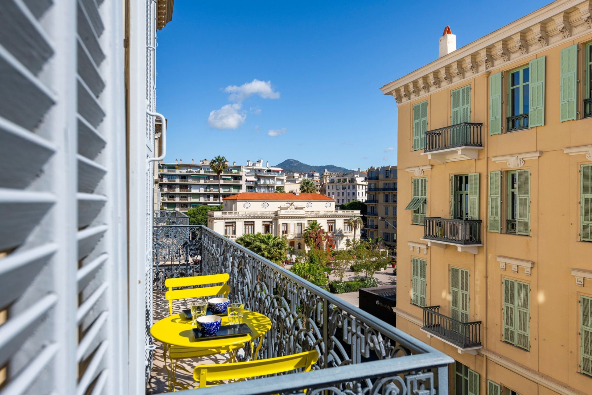 apartment 4 Rooms for sale on NICE (06000)