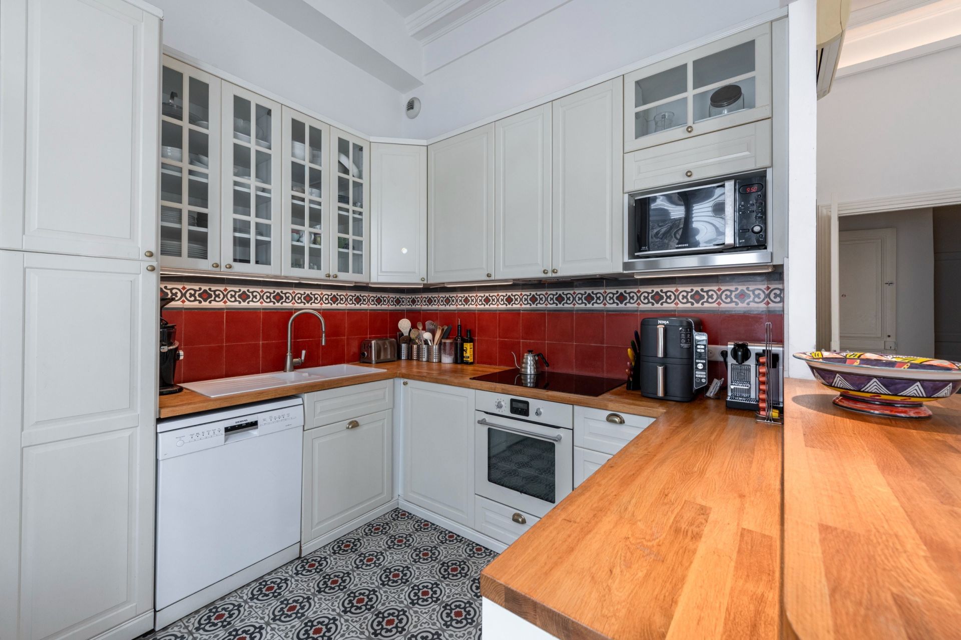 apartment 4 Rooms for sale on NICE (06000)