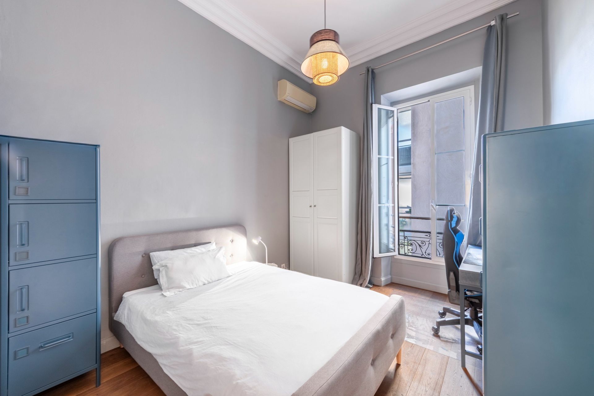 apartment 4 Rooms for sale on NICE (06000)