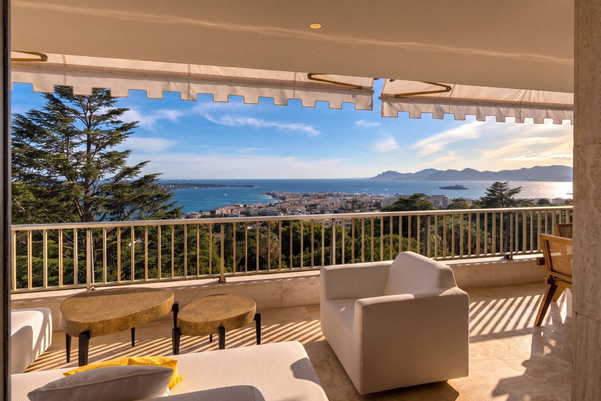 appartement 5 Pièces en vente sur CANNES (06400)
