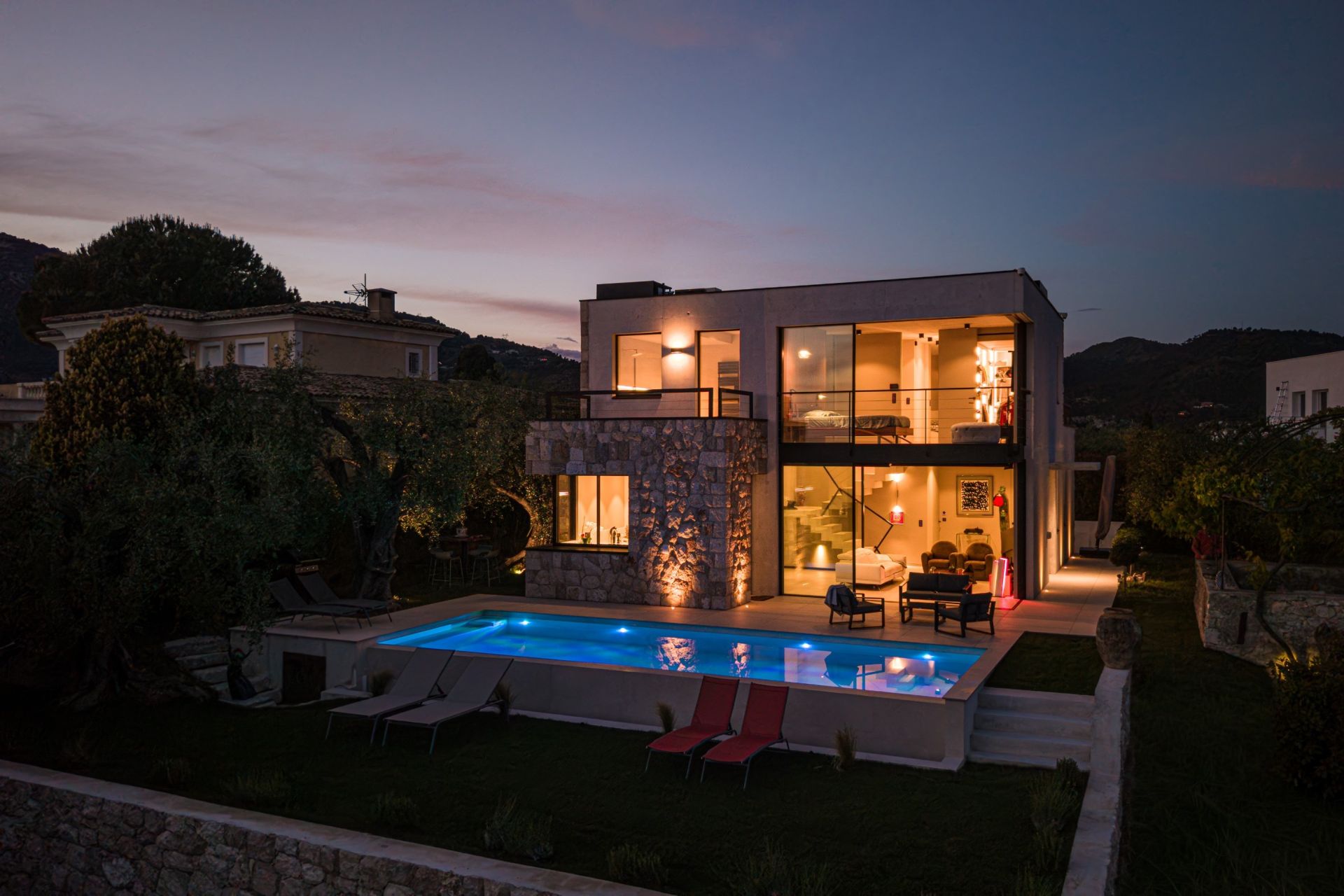 villa 6 Rooms for sale on NICE (06000)