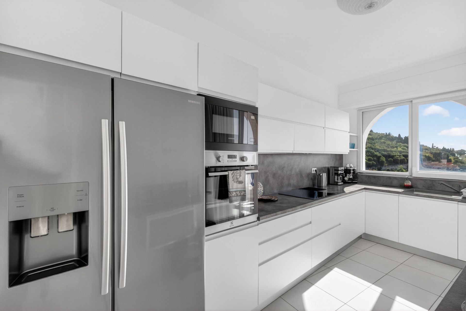 villa 8 Pièces en vente sur VILLEFRANCHE SUR MER (06230)