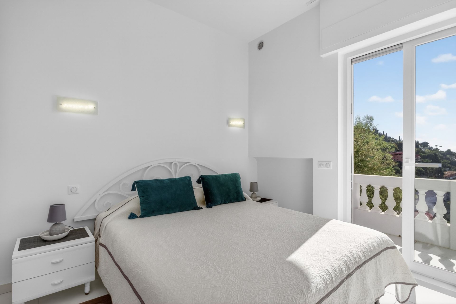 villa 8 Pièces en vente sur VILLEFRANCHE SUR MER (06230)
