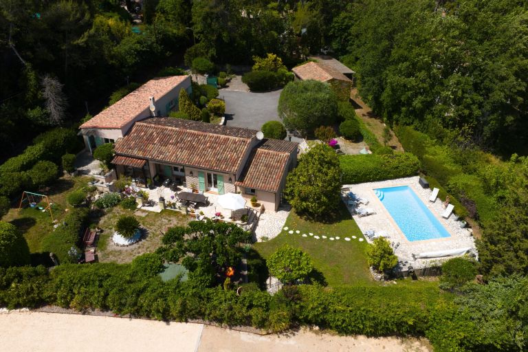 villa 5 Pièces en vente sur PEYMEINADE (06530)