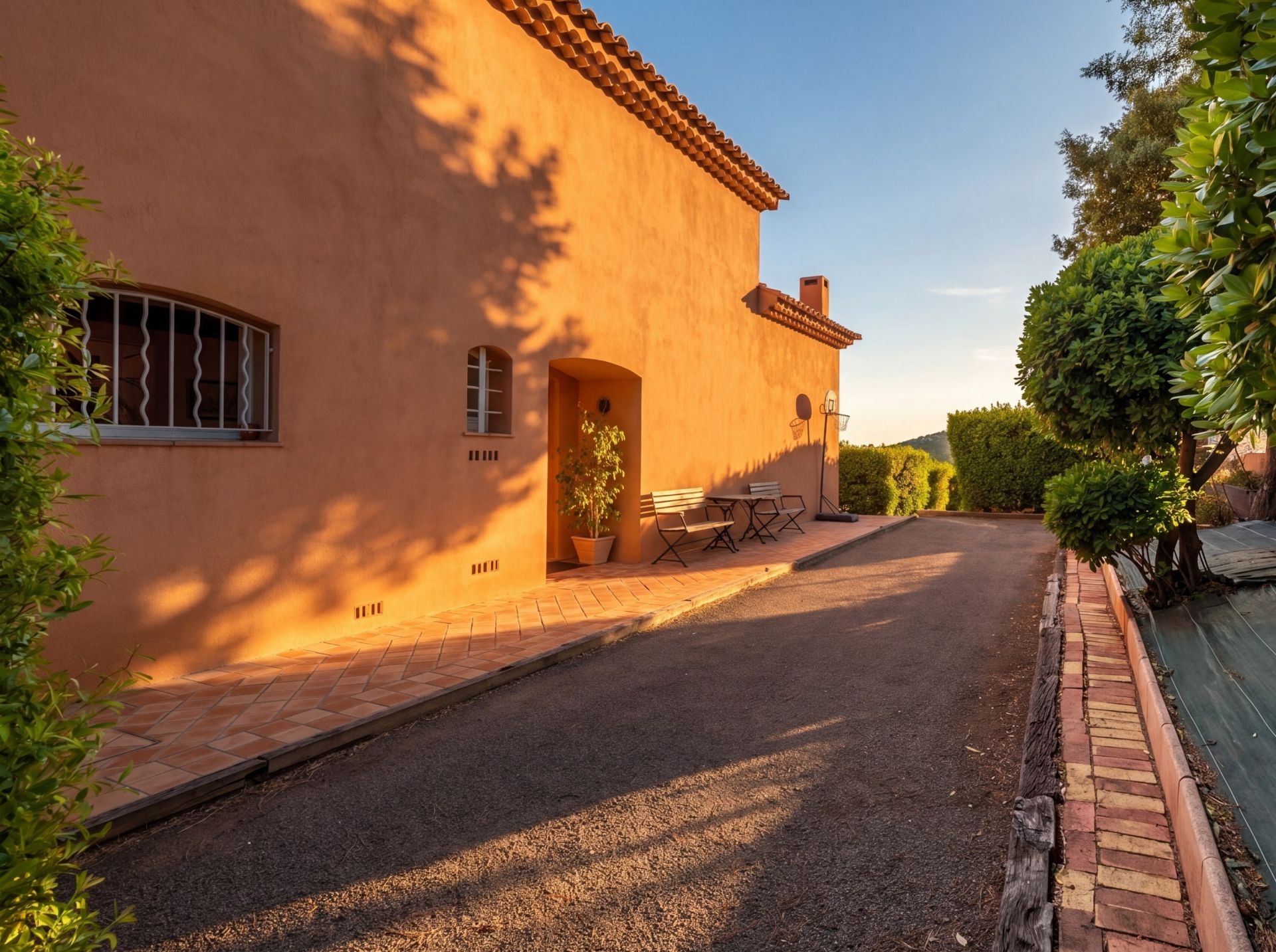 villa 5 Rooms for sale on ST AYGULF (83370)