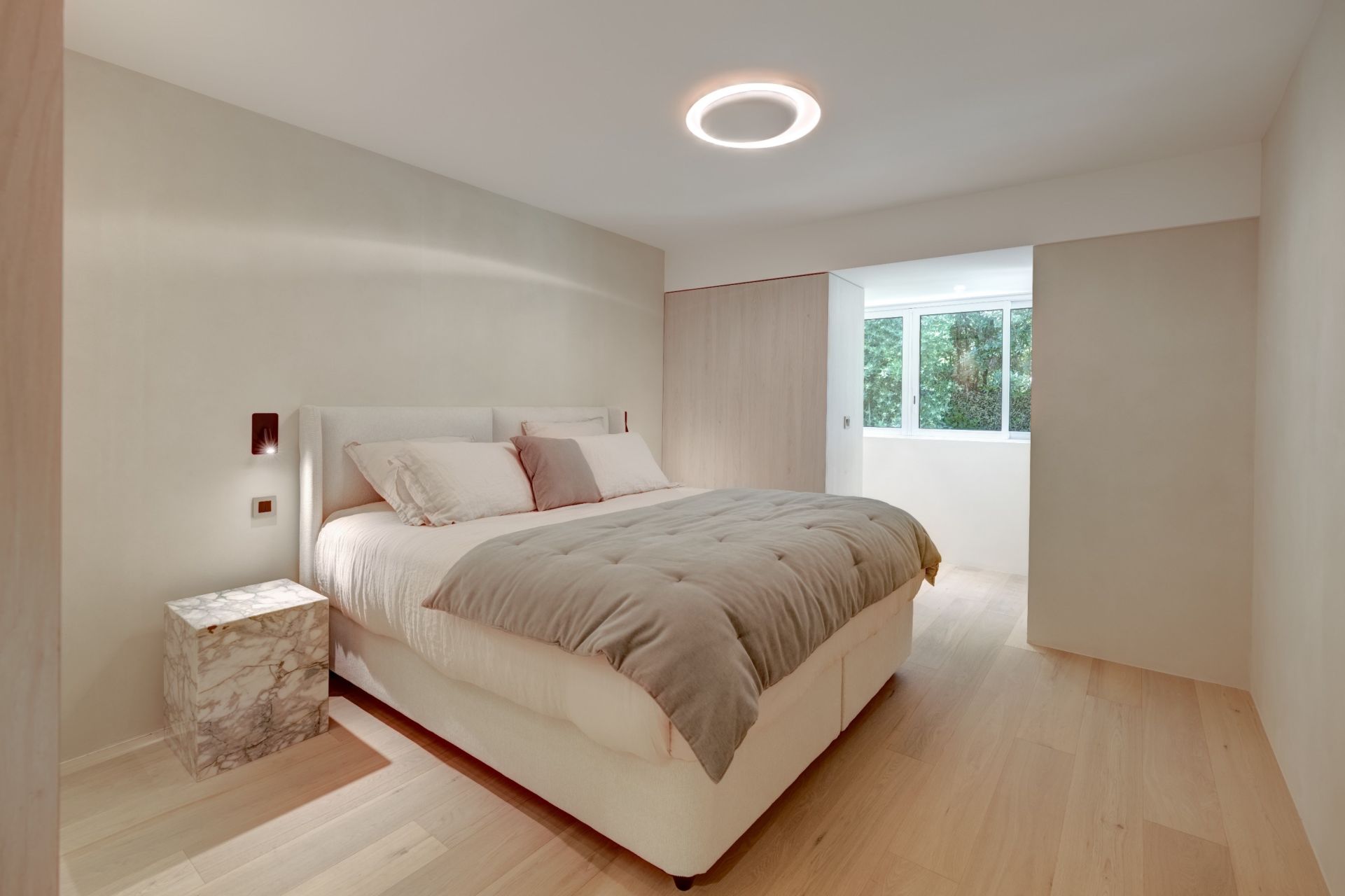 apartment 4 Rooms for sale on CANNES (06400)