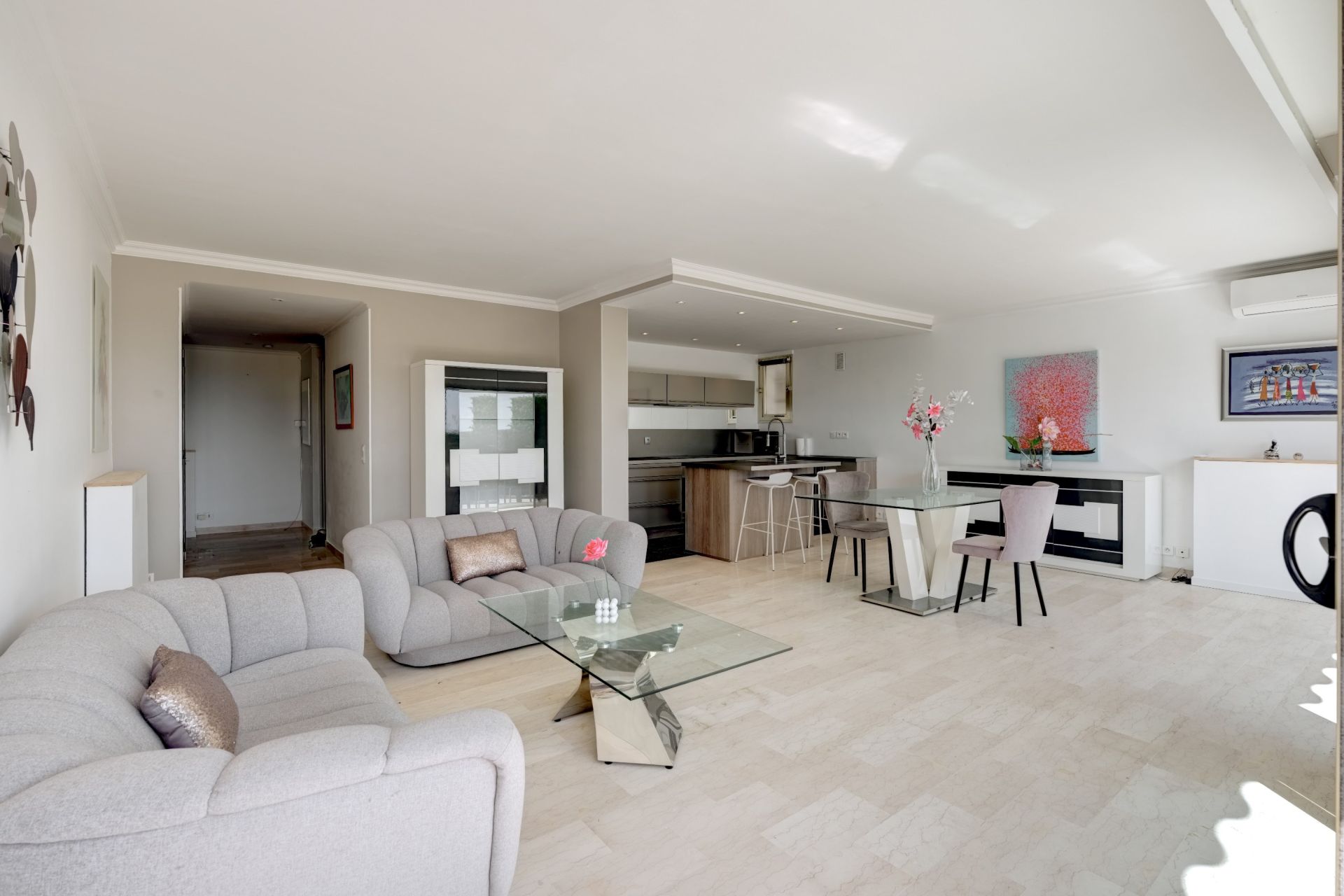 apartment 3 Rooms for sale on CANNES (06400)