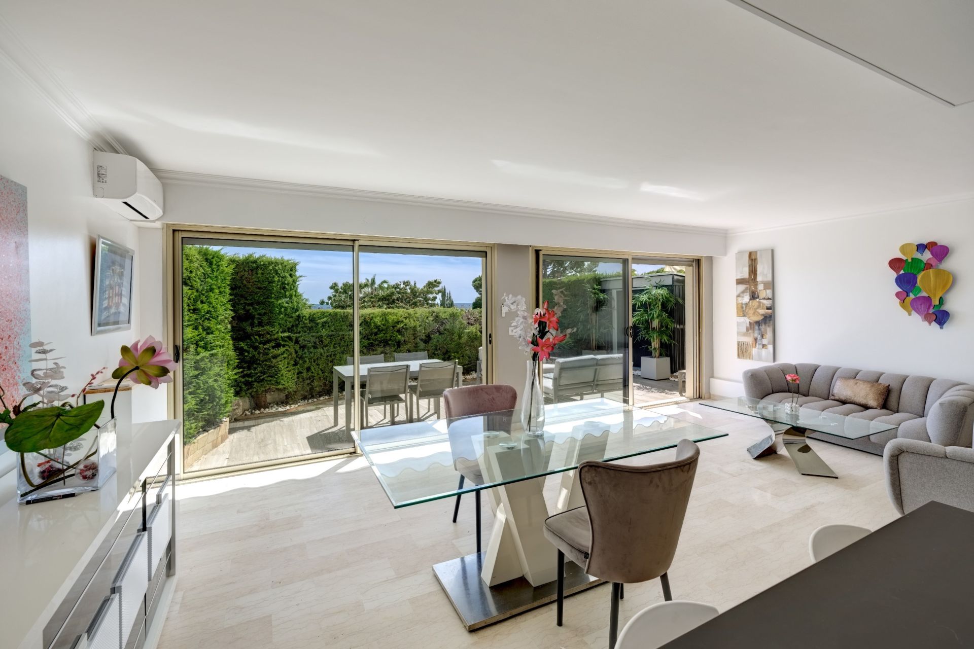 apartment 3 Rooms for sale on CANNES (06400)