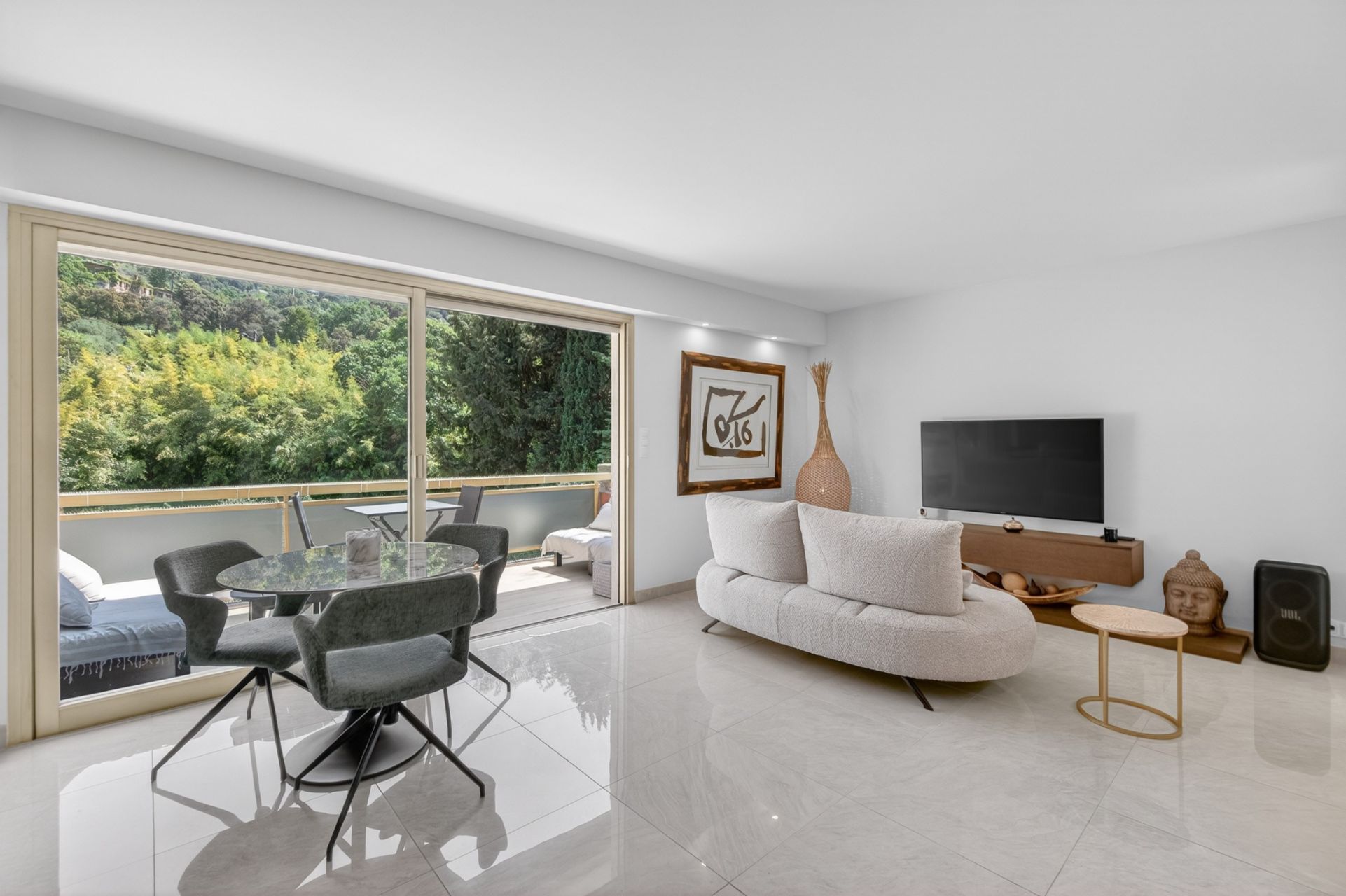 apartment 3 Rooms for sale on CANNES (06400)