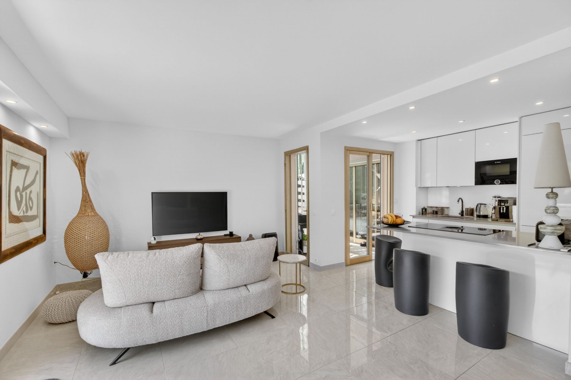 apartment 3 Rooms for sale on CANNES (06400)