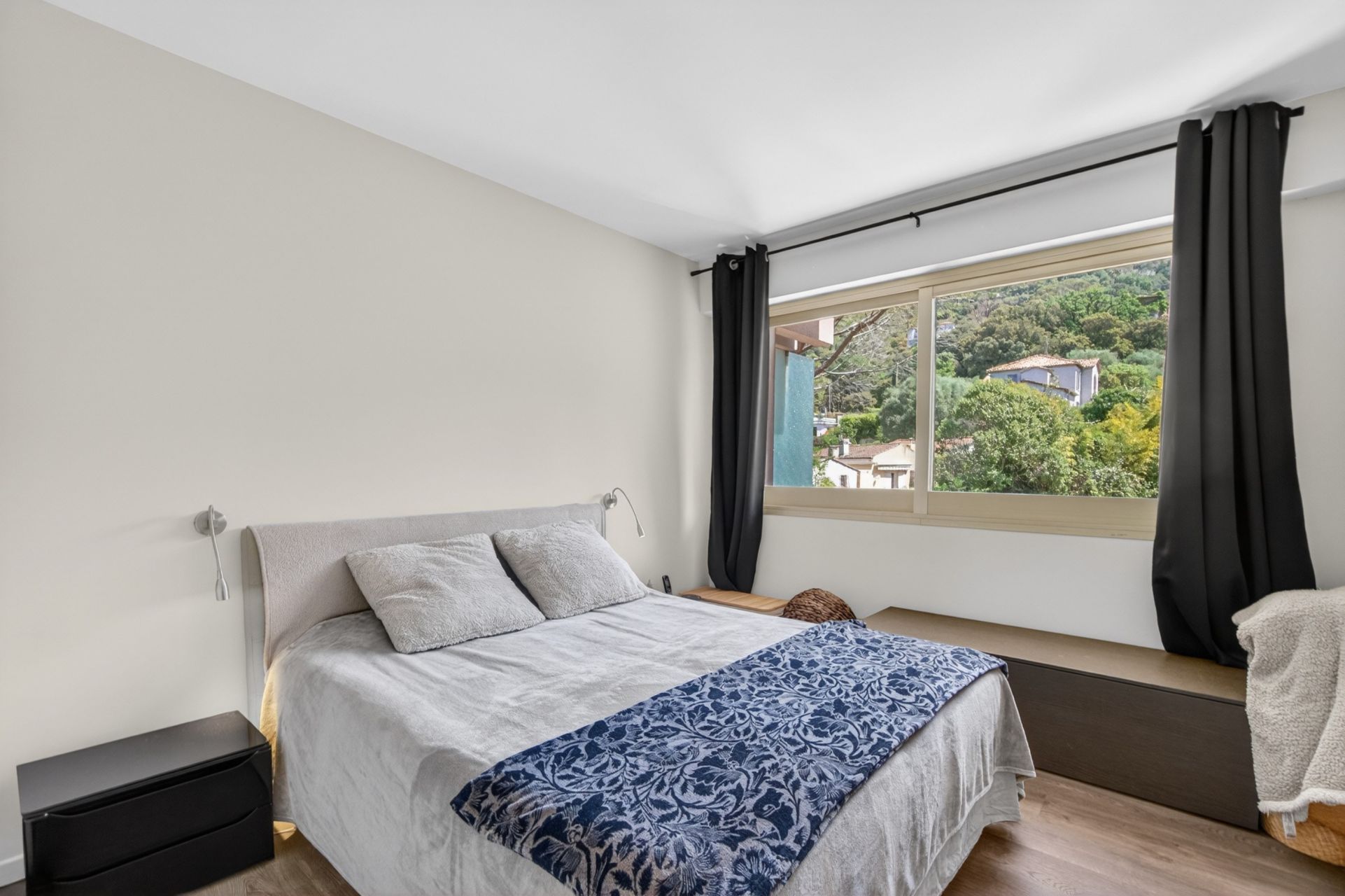 apartment 3 Rooms for sale on CANNES (06400)
