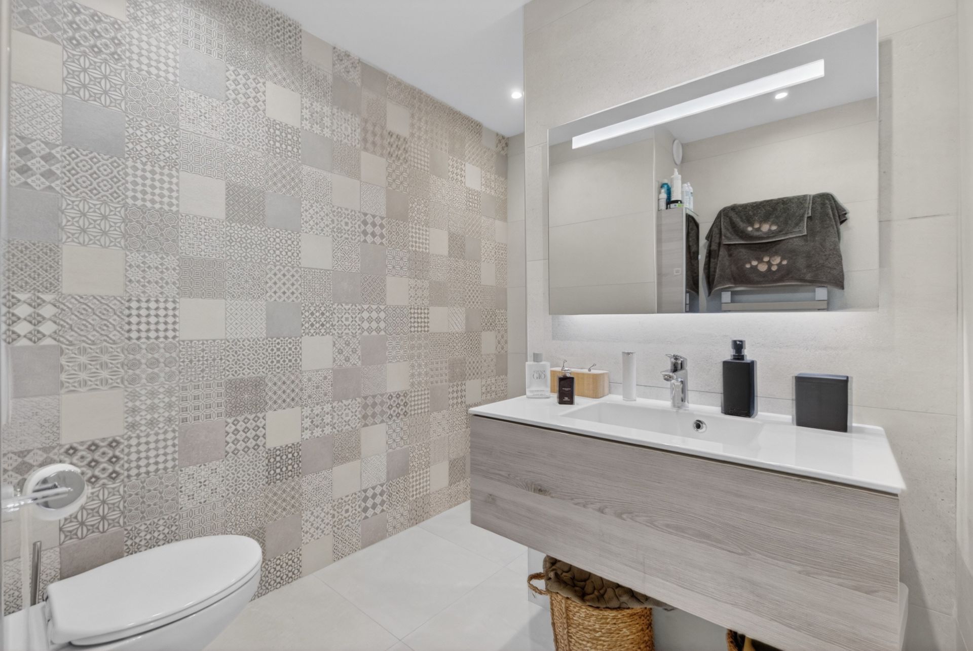 apartment 3 Rooms for sale on CANNES (06400)