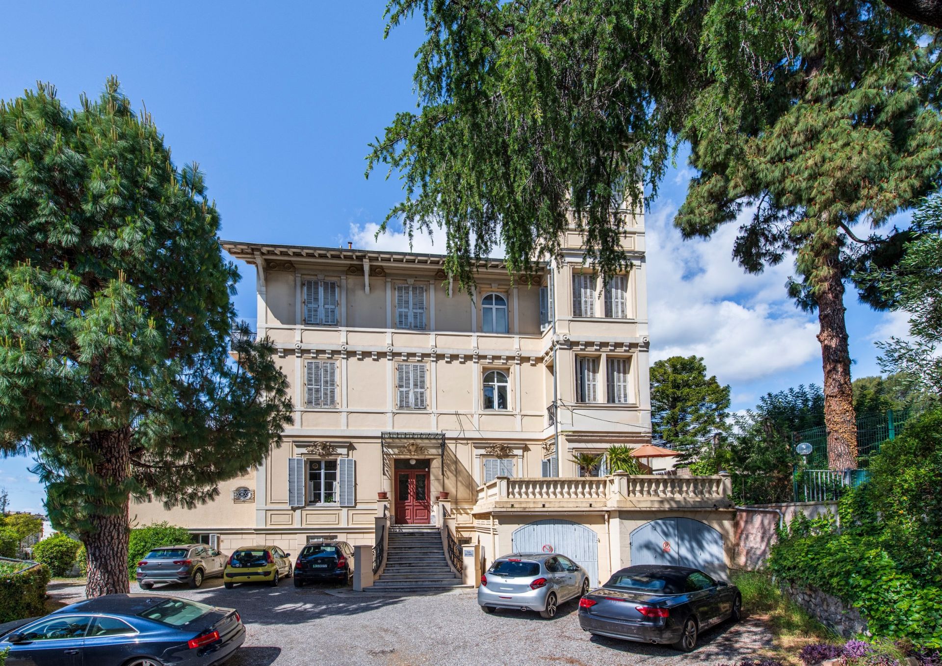 apartment 4 Rooms for sale on NICE (06000)