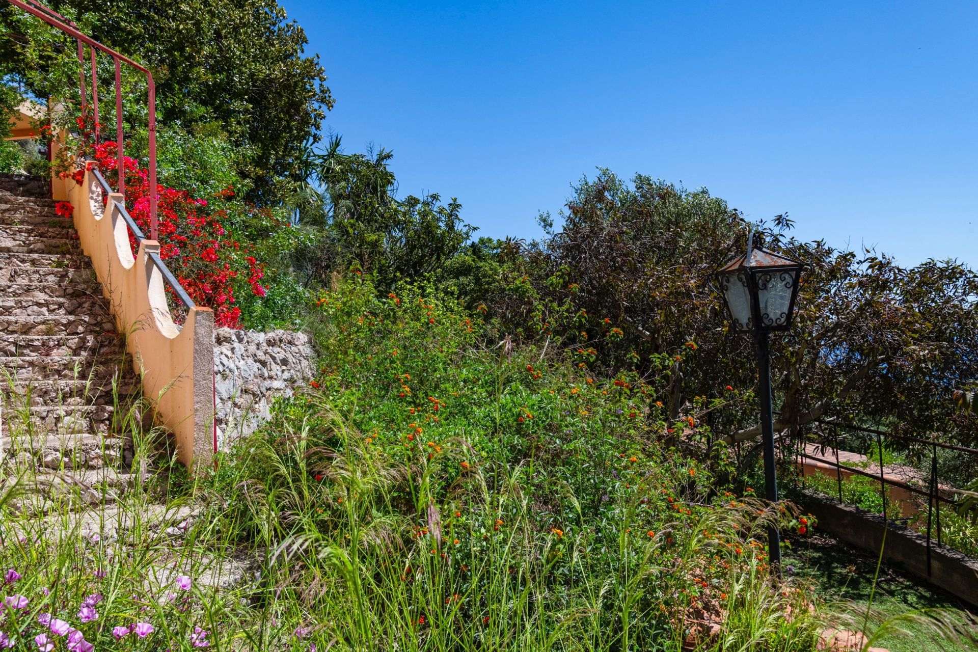 villa 8 Pièces en vente sur LA TURBIE (06320)