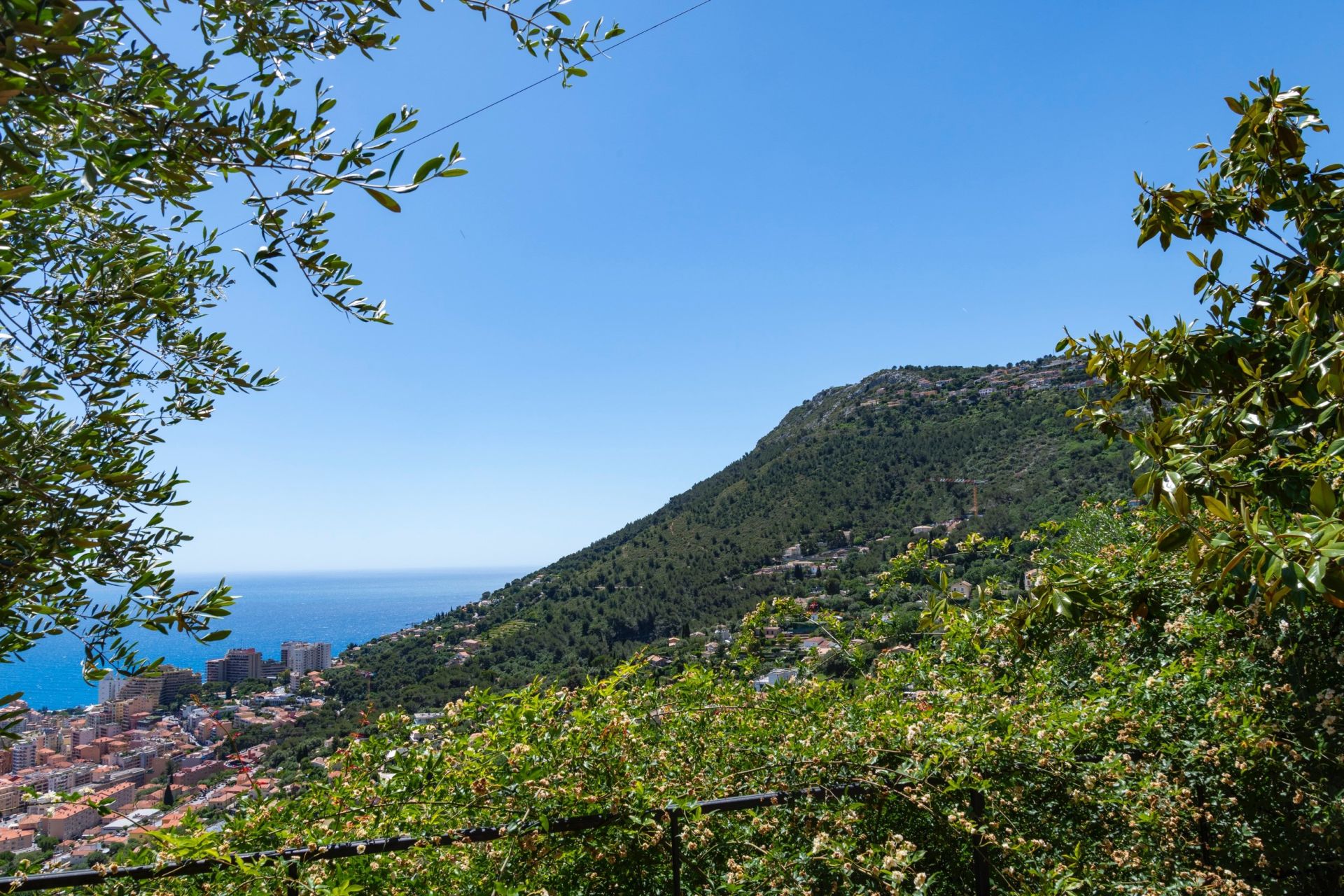 villa 8 Pièces en vente sur LA TURBIE (06320)