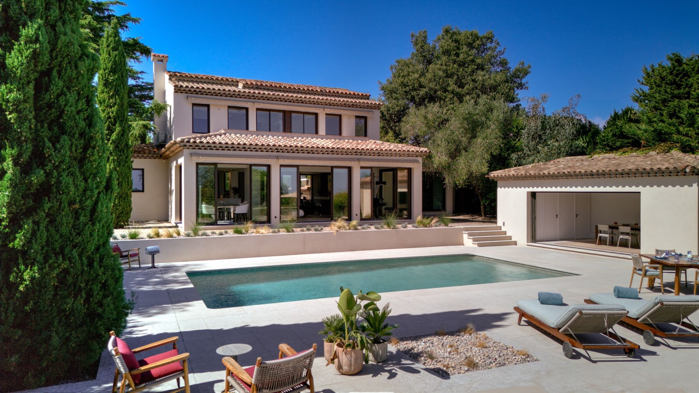 villa 4 Pièces en vente sur VALLAURIS (06220)