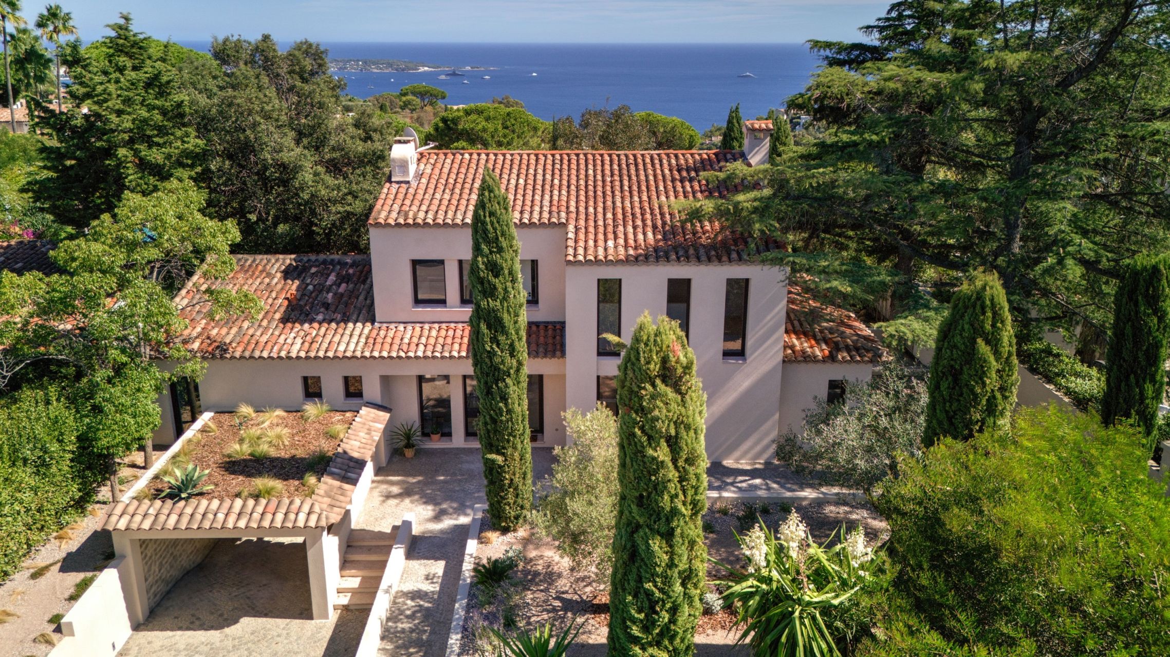 villa 4 Pièces en vente sur VALLAURIS (06220)