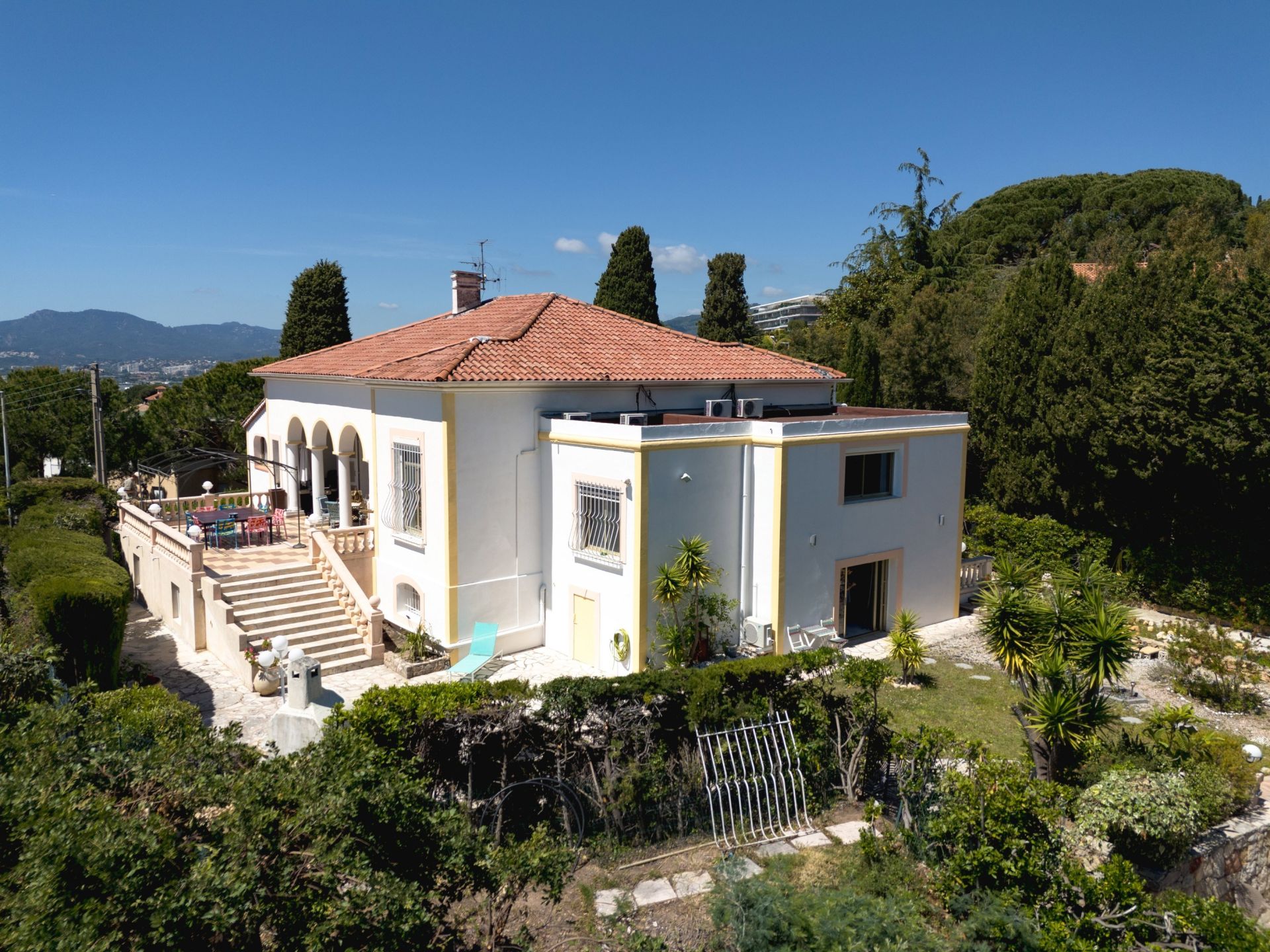 villa 10 Pièces en vente sur CANNES (06400)