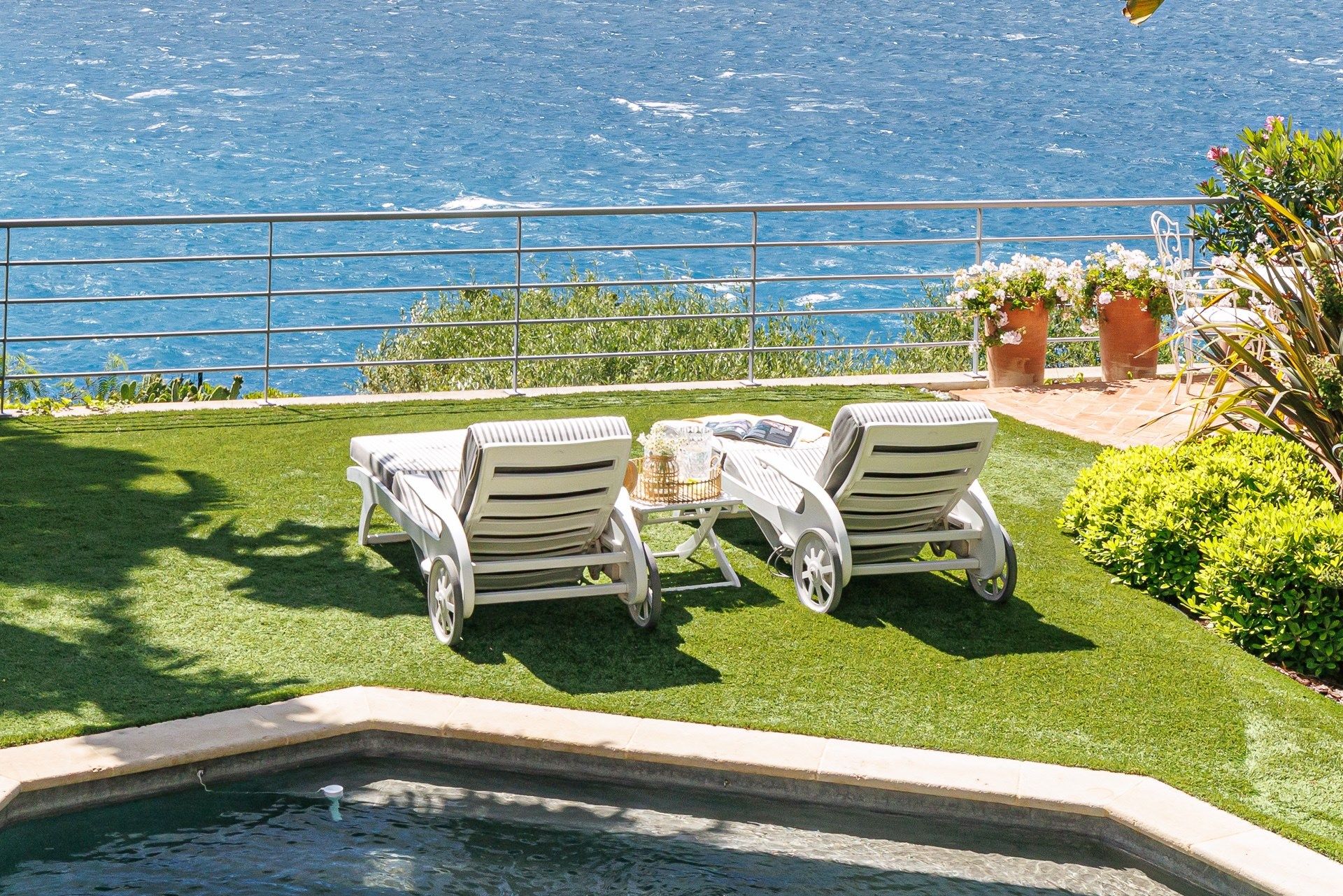 mansion 6 Rooms for sale on NICE (06000)