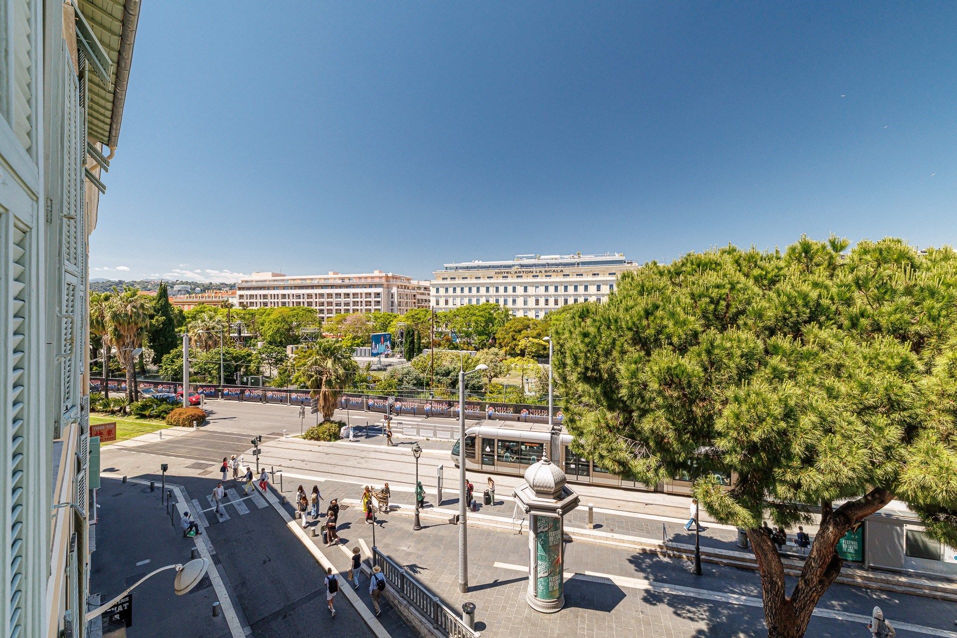 apartment 4 Rooms for sale on NICE (06000)