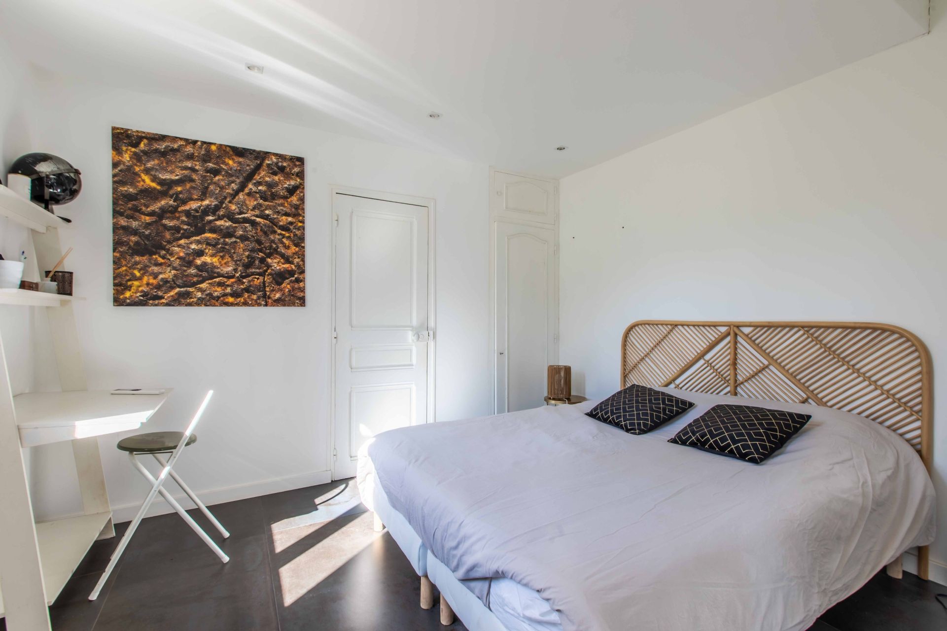 villa 5 Rooms for sale on CANNES (06400)