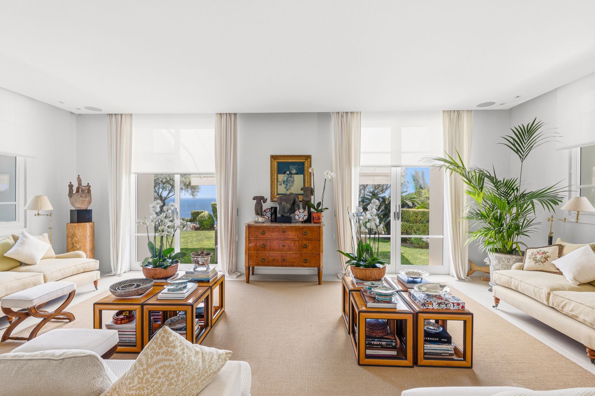 hôtel particulier 8 Pièces en vente sur BEAULIEU SUR MER (06310)
