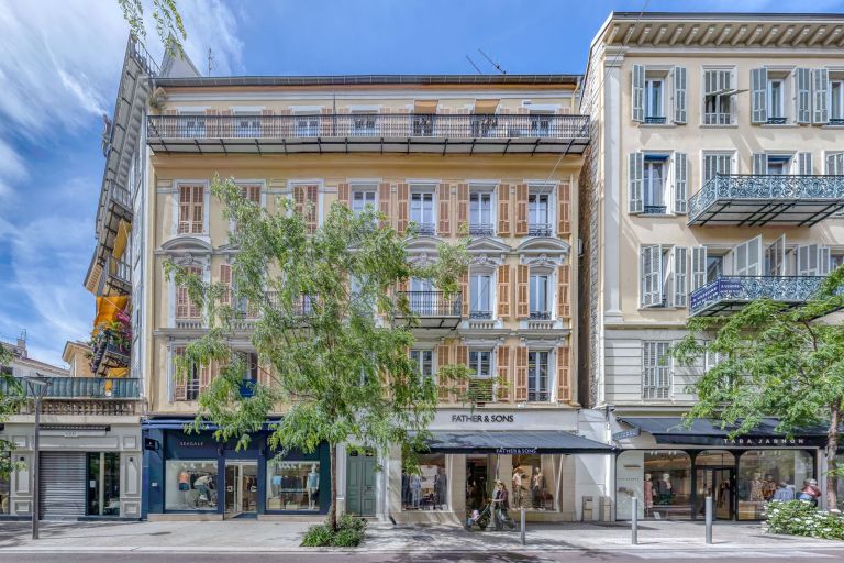 apartment 3 Rooms for sale on NICE (06000)