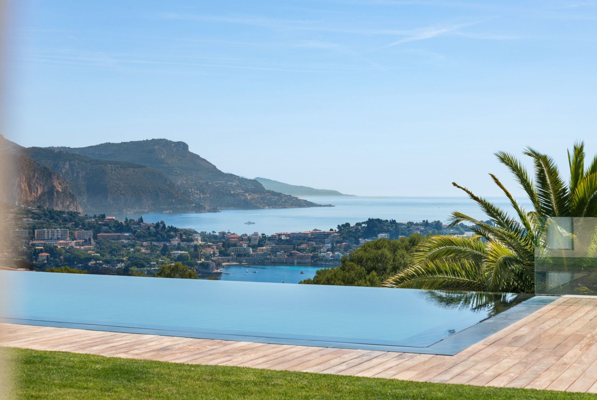 villa 6 Pièces en vente sur VILLEFRANCHE SUR MER (06230)