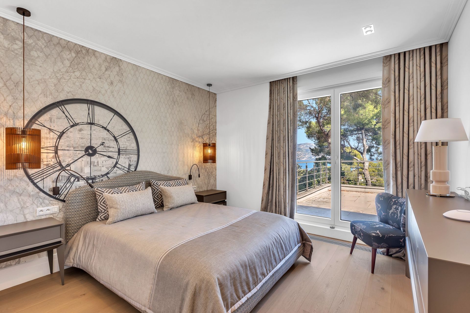 contemporary house 8 Rooms for sale on ST JEAN CAP FERRAT (06230)