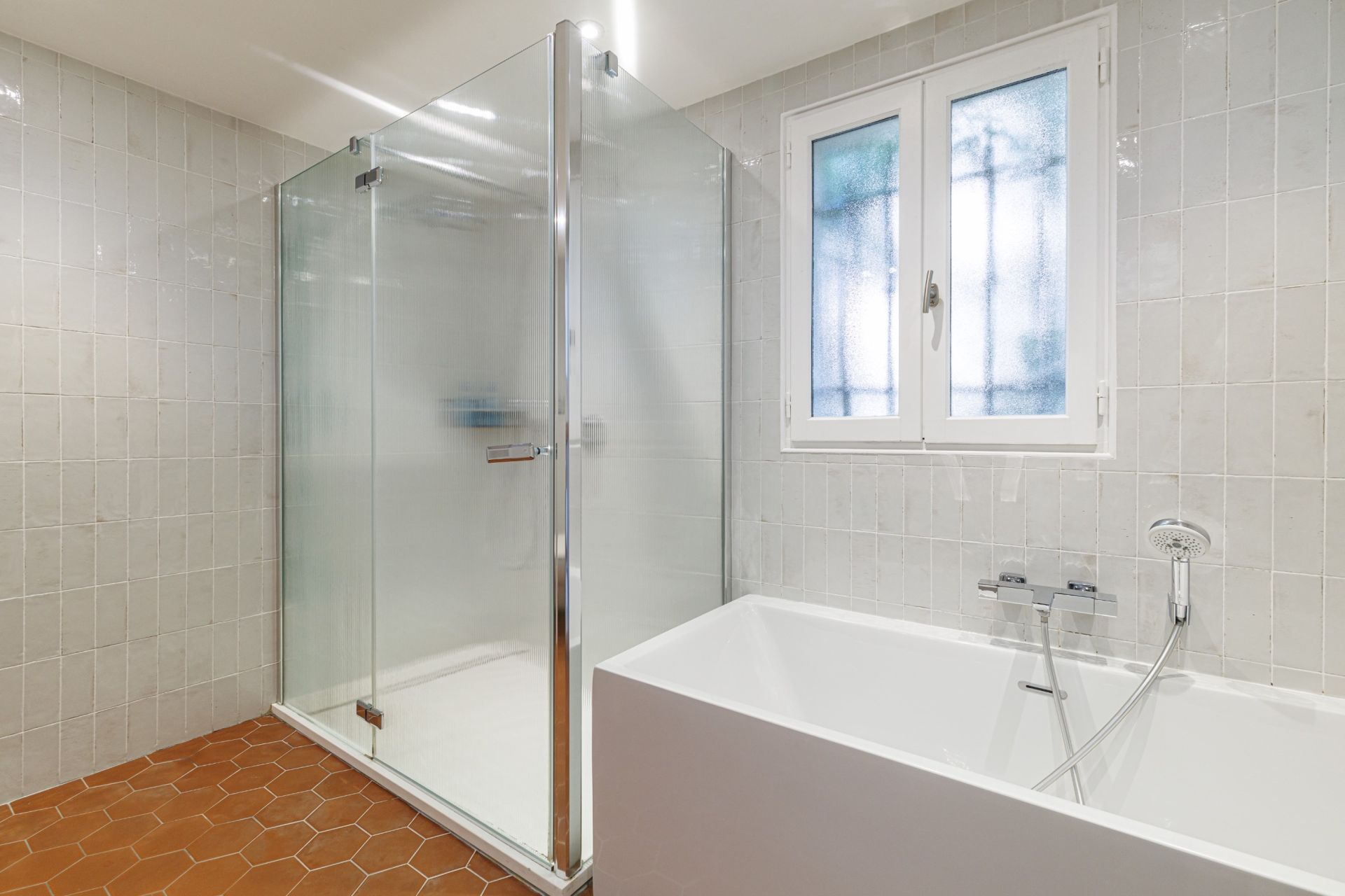 house 5 Rooms for sale on NICE (06000)