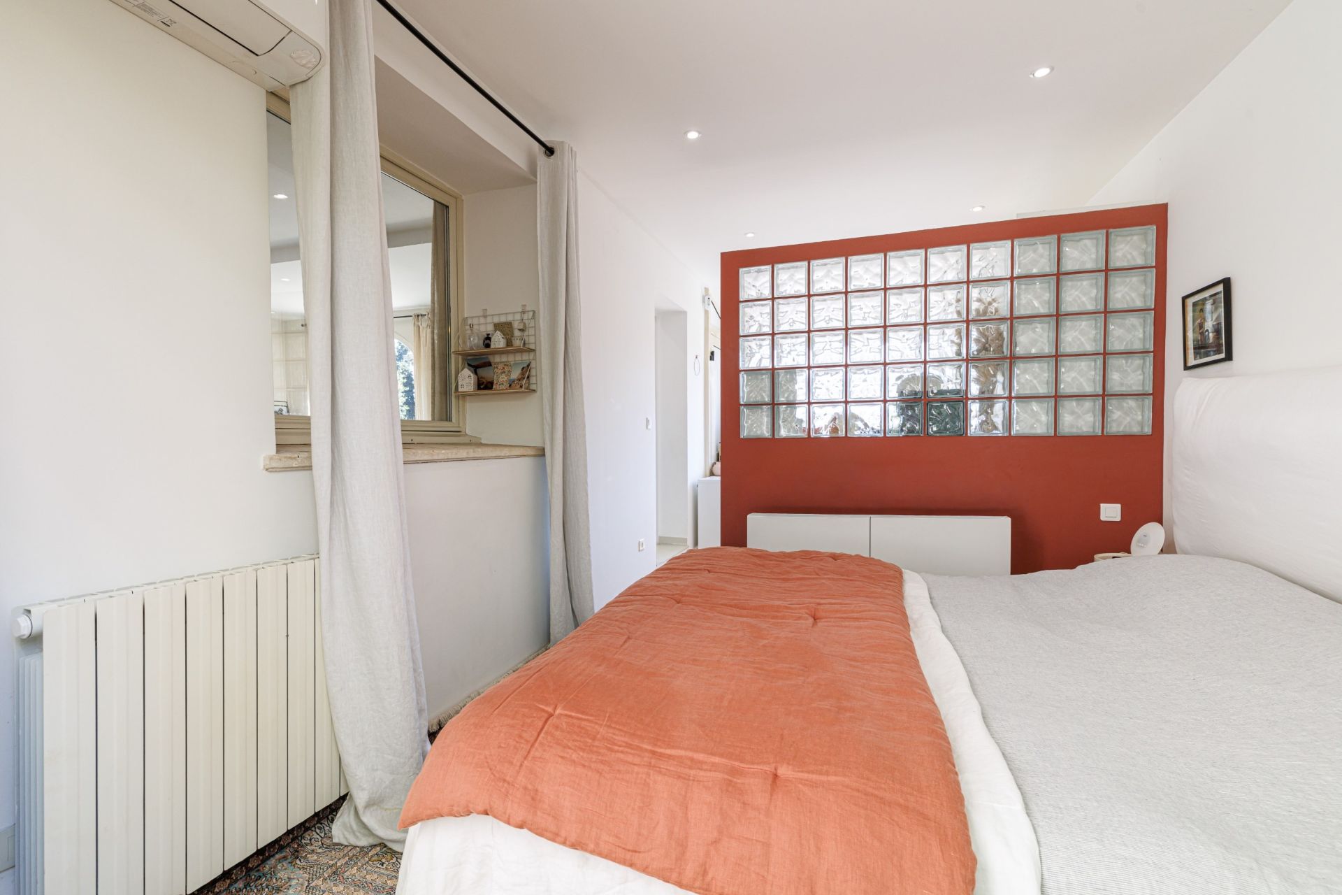house 5 Rooms for sale on NICE (06000)