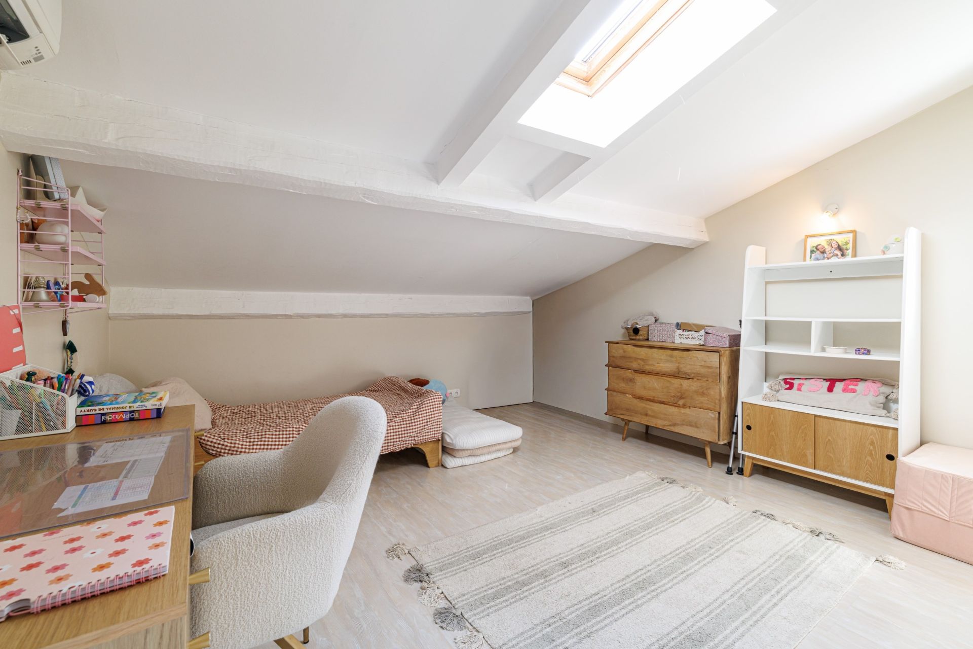 house 5 Rooms for sale on NICE (06000)