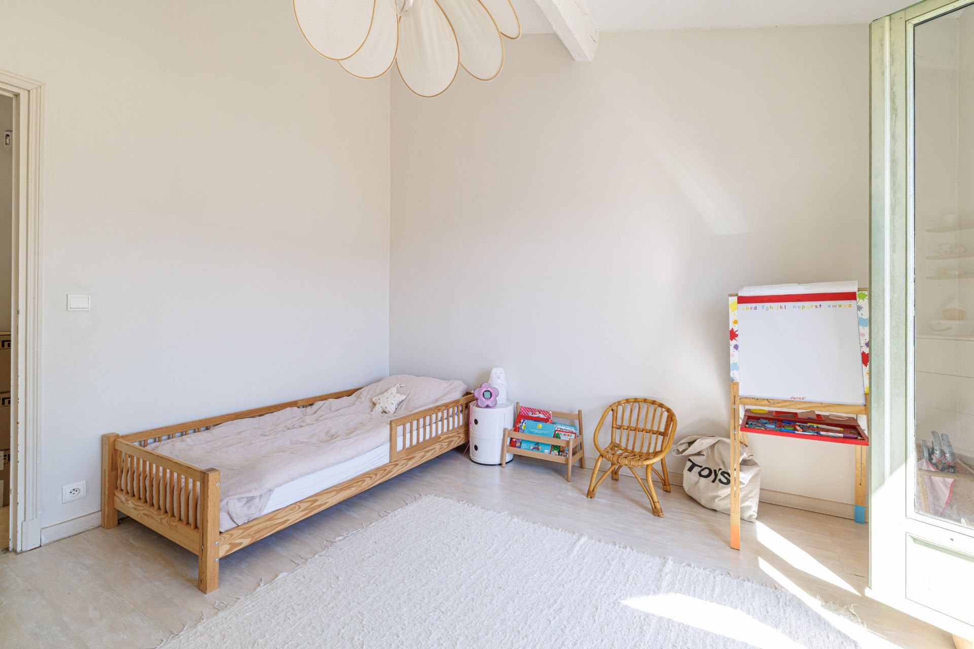 house 5 Rooms for sale on NICE (06000)