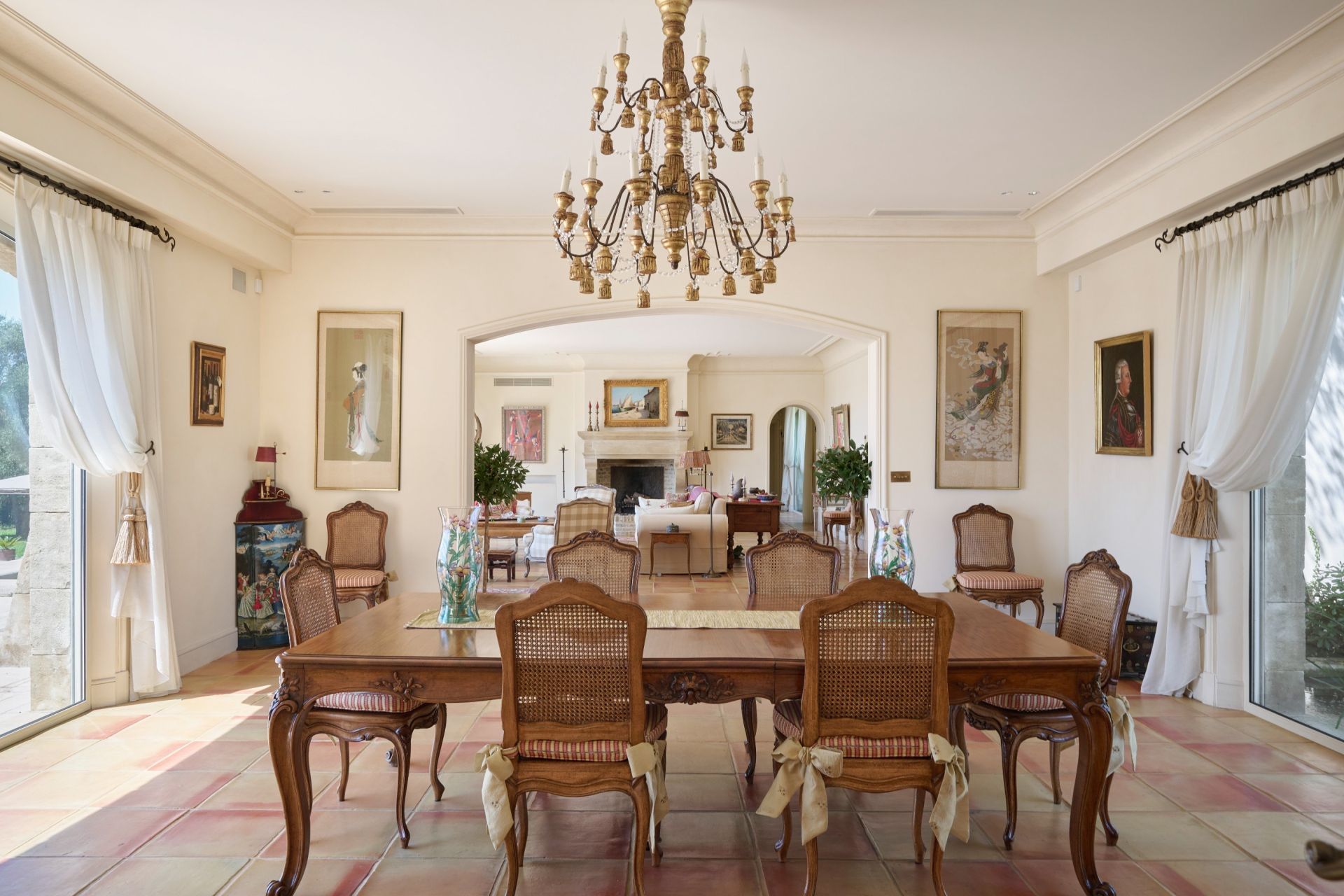 provencal house 8 Rooms for sale on CHATEAUNEUF GRASSE (06740)