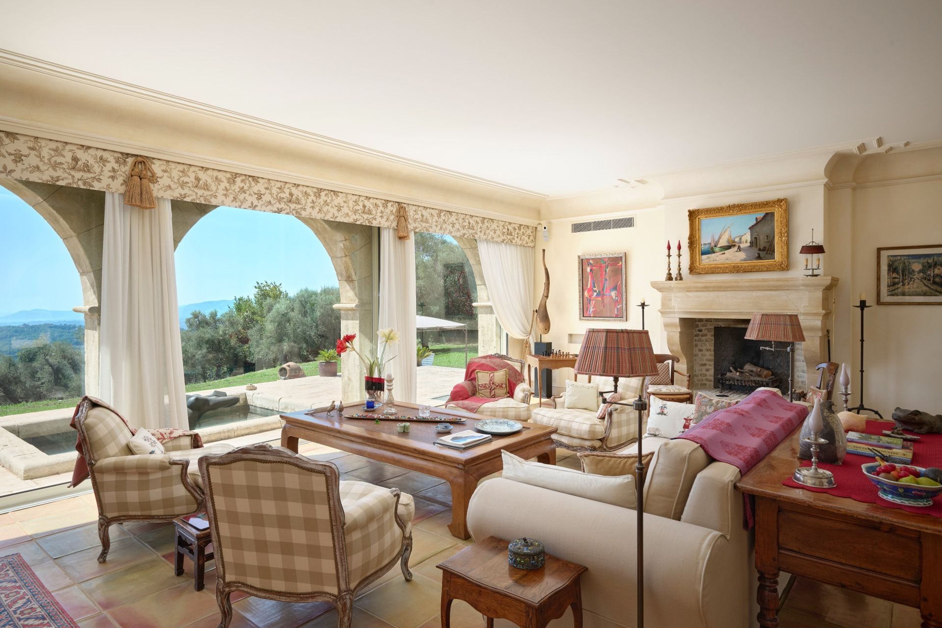 provencal house 8 Rooms for sale on CHATEAUNEUF GRASSE (06740)