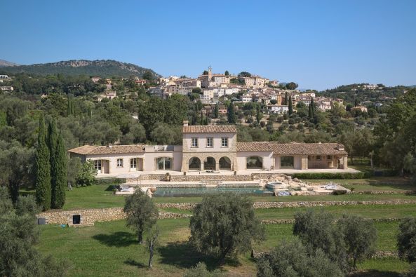 Vente Maison provençale Châteauneuf-Grasse 8&nbsp;Pièces 796&nbsp;m²