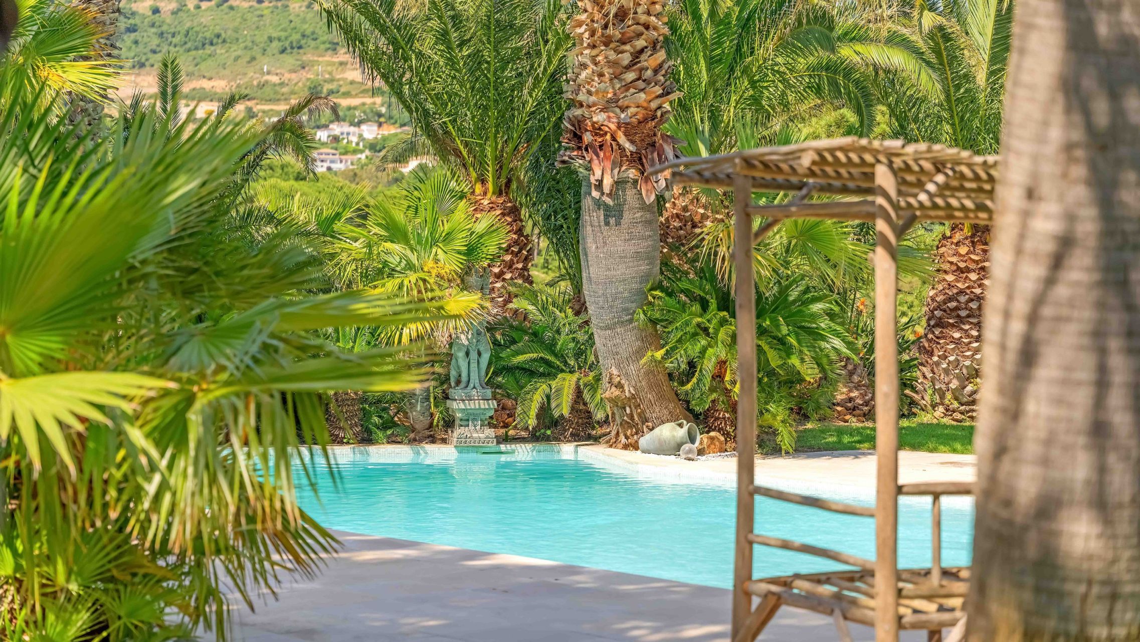 provencal house 7 Rooms for sale on GRIMAUD (83310)