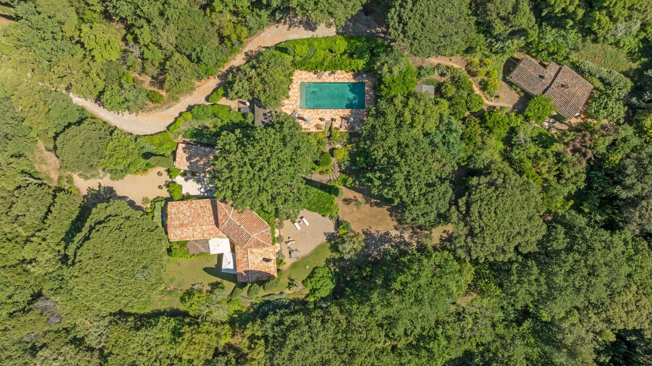 bastide 8 Pièces en vente sur GASSIN (83580)