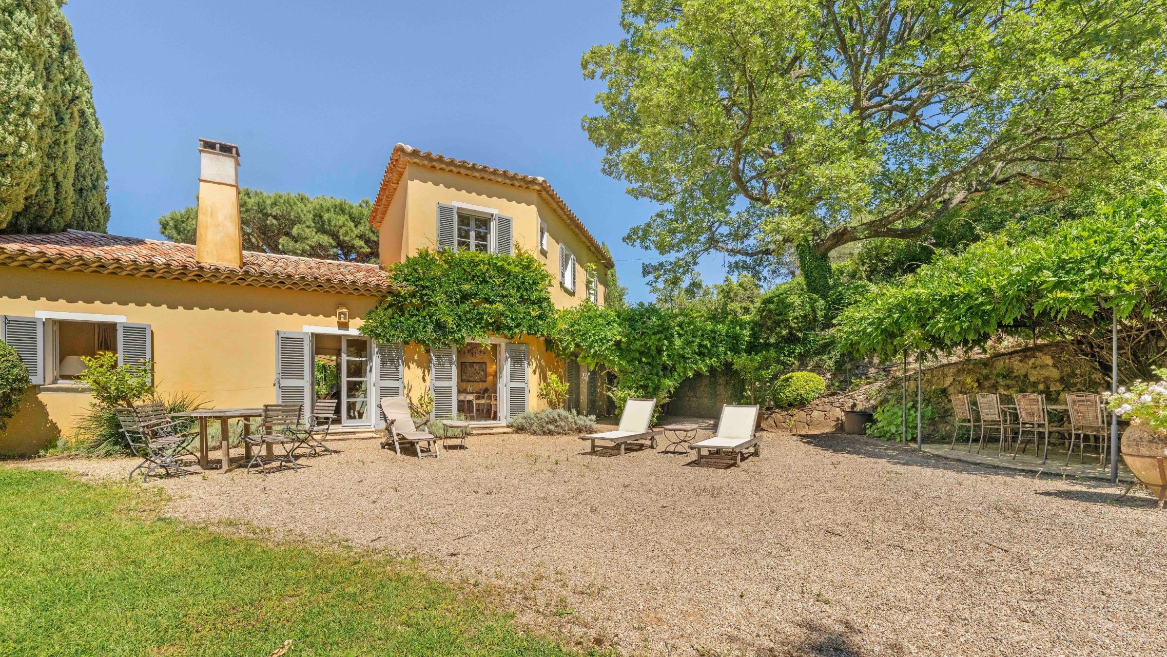 bastide 8 Pièces en vente sur GASSIN (83580)