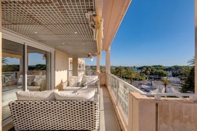Sale Apartment Le Golfe Juan 5&nbsp;Rooms 175.14&nbsp;m²