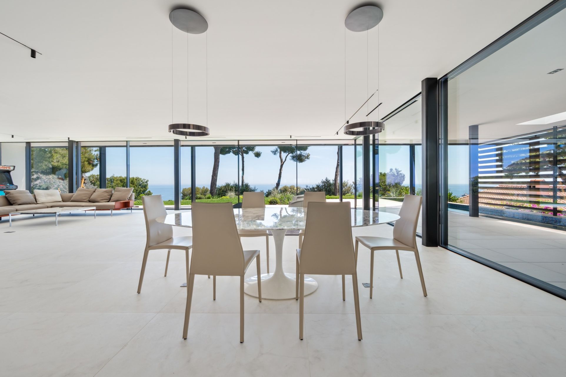 villa 6 Rooms for sale on EZE (06360)