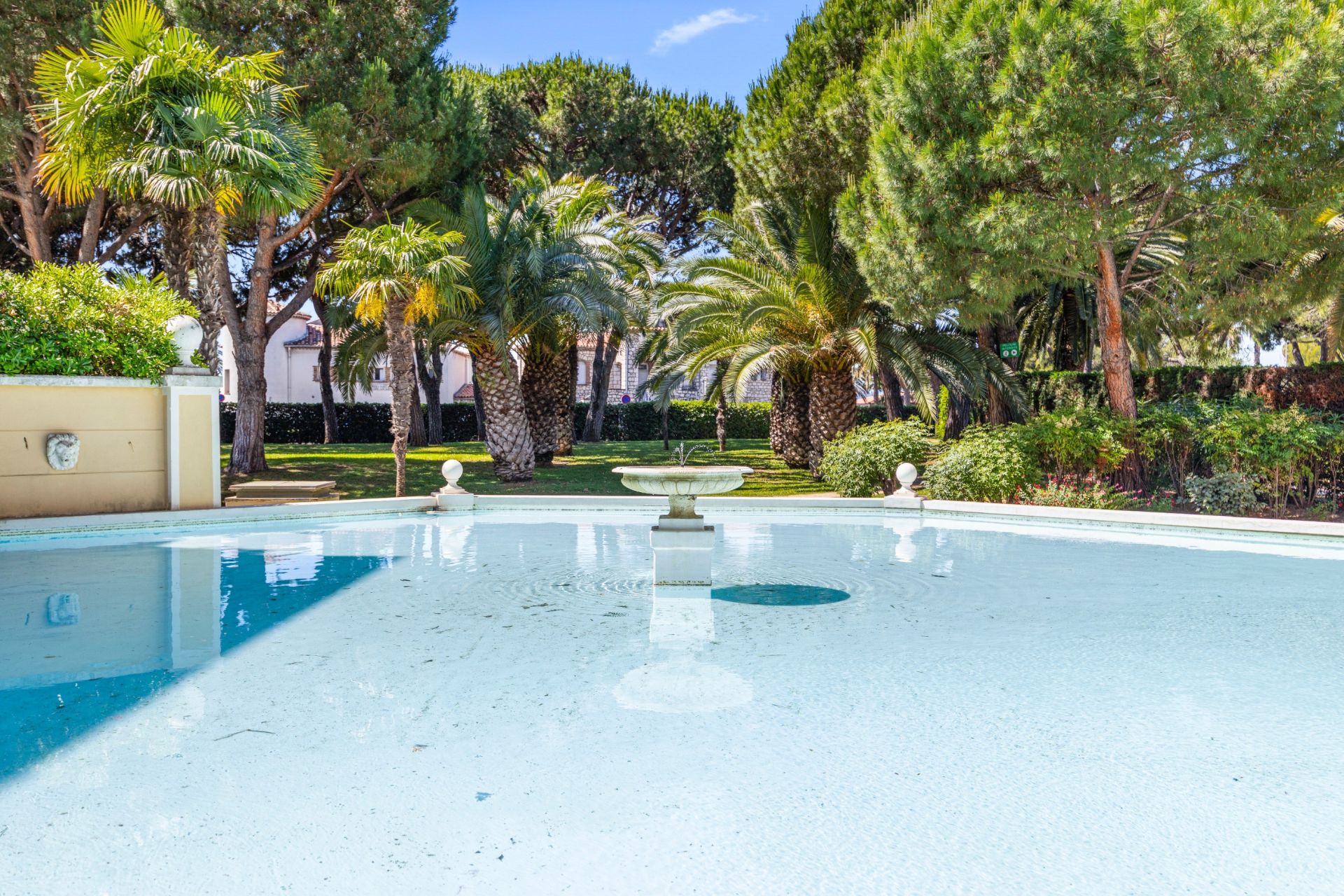 apartment 2 Rooms for sale on CROS DE CAGNES (06800)