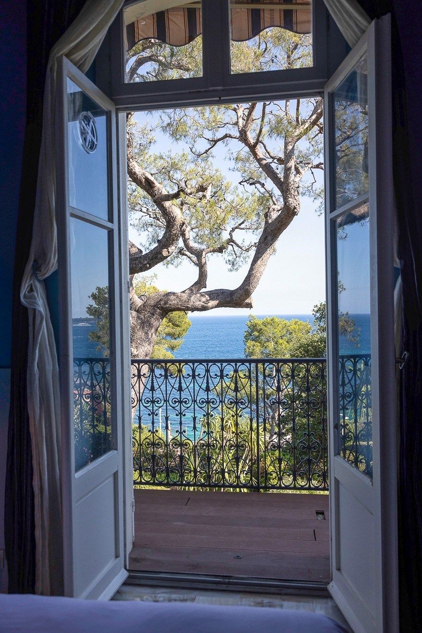 apartment 4 Rooms for sale on CANNES (06400)