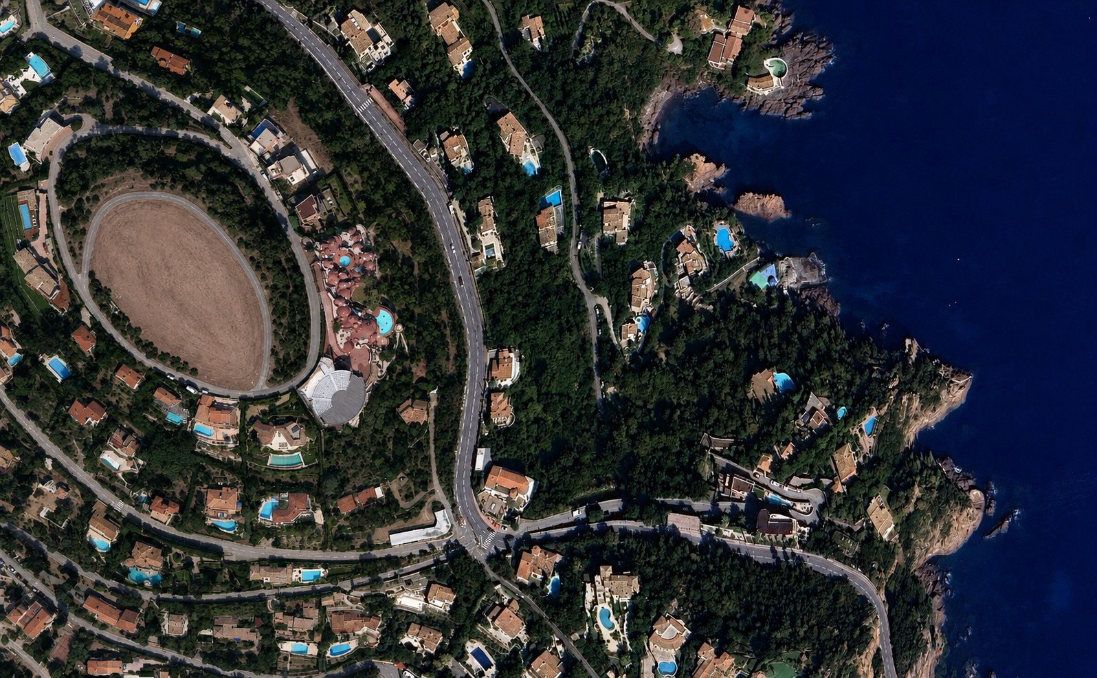 terrain à bâtir en vente sur THEOULE SUR MER (06590)