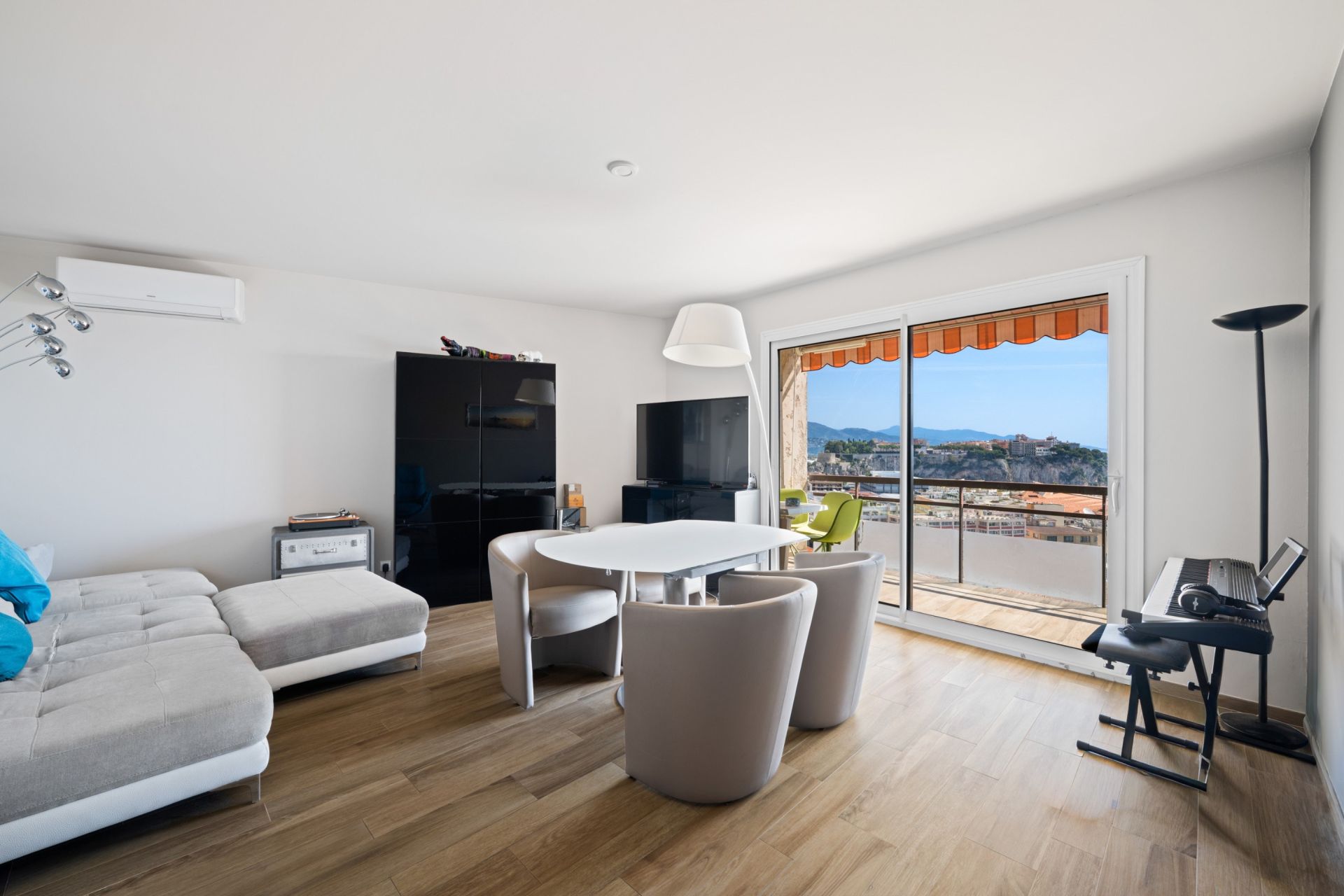 apartment 3 Rooms for sale on CAP D AIL (06320)